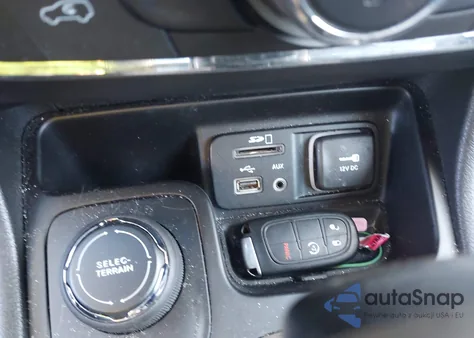 2014 Jeep Cherokee Limited из США, поврежденный, VIN 1C4PJMDB1EW277744